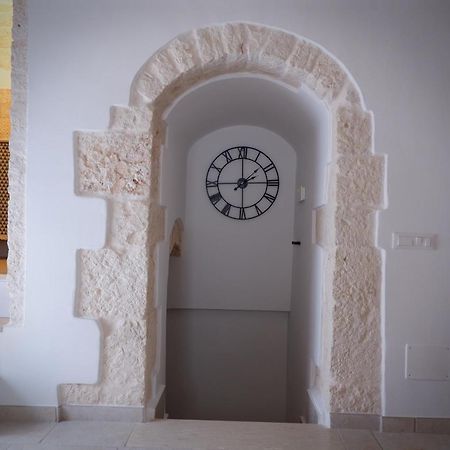 La Suite Del Conte Ceglie Messapica Bagian luar foto